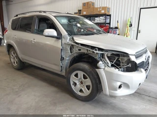 TOYOTA TOYOTA RAV4 LIMITED V6