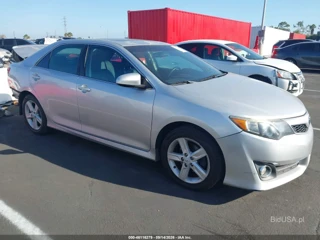 TOYOTA TOYOTA CAMRY SE