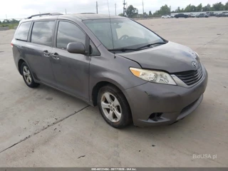 TOYOTA TOYOTA SIENNA LE V6