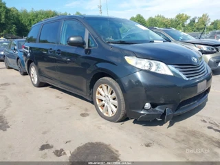 TOYOTA TOYOTA SIENNA XLE