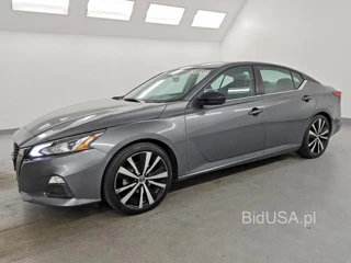 NISSAN ALTIMA SR