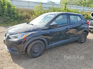 NISSAN KICKS S