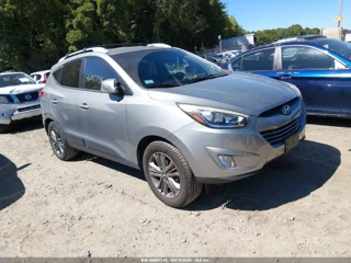 HYUNDAI HYUNDAI TUCSON SE