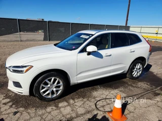 VOLVO XC60 T5 MOMENTUM