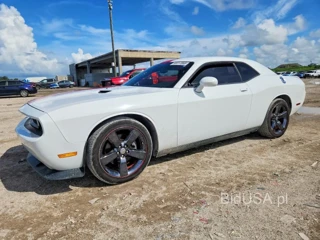 DODGE CHALLENGER SXT
