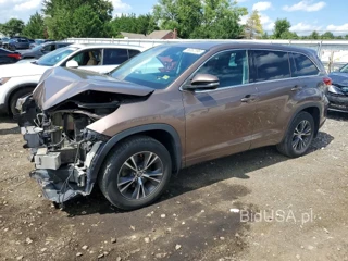 TOYOTA HIGHLANDER LE