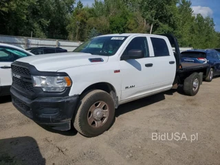 RAM 2500 TRADESMAN