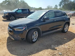 MERCEDES-BENZ GLA 250