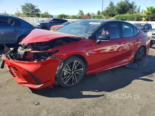 TOYOTA CAMRY XSE