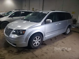 CHRYSLER TOWN & COUNTRY TOURING PLUS