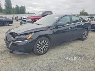NISSAN ALTIMA SV