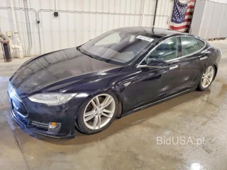 TESLA MODEL S 85D