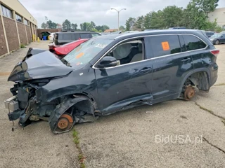 TOYOTA HIGHLANDER XLE