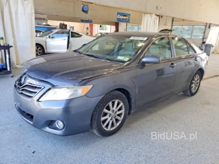 TOYOTA CAMRY XLE