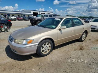 TOYOTA CAMRY CE