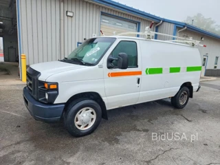 FORD ECONOLINE E250 VAN