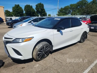TOYOTA CAMRY XSE