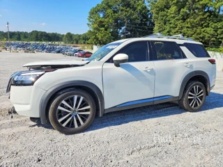 NISSAN PATHFINDER PLATINUM