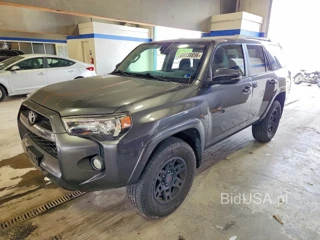 TOYOTA 4RUNNER SR5 PREMIUM
