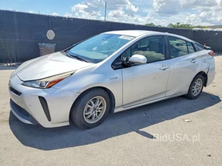 TOYOTA PRIUS LE