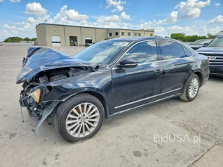 VOLKSWAGEN PASSAT SE