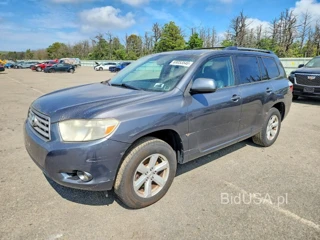 TOYOTA HIGHLANDER SE