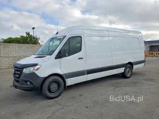 MERCEDES-BENZ SPRINTER 2500
