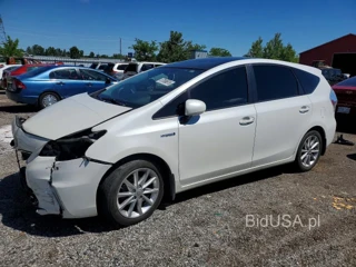 TOYOTA PRIUS V TWO