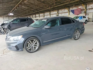 VOLKSWAGEN PASSAT R-LINE