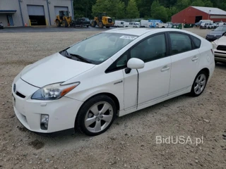 TOYOTA PRIUS V
