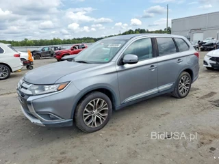 MITSUBISHI OUTLANDER SE