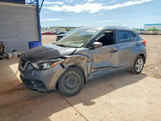 NISSAN KICKS S