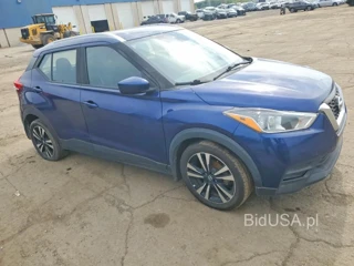 NISSAN KICKS SV