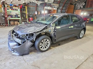 TOYOTA COROLLA HATCHBACK SE