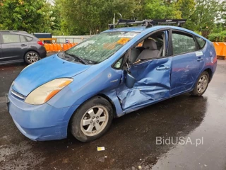 TOYOTA PRIUS BASE