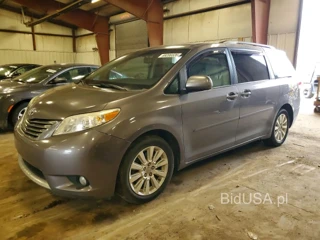 TOYOTA SIENNA XLE 7-PASSENGER