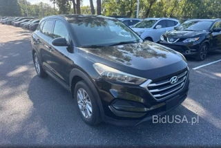 HYUNDAI TUCSON SE