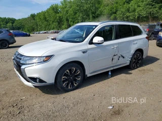 MITSUBISHI OUTLANDER SE