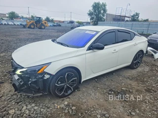 NISSAN ALTIMA SR