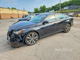 NISSAN ALTIMA SR