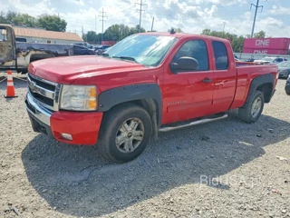 CHEVROLET SILVERADO K1500 LT