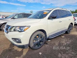 NISSAN PATHFINDER PLATINUM