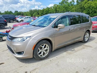 CHRYSLER PACIFICA TOURING L