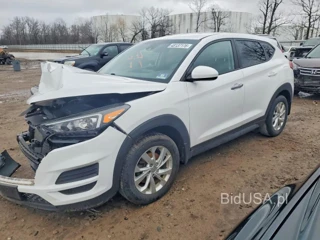 HYUNDAI TUCSON SE