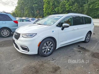 CHRYSLER PACIFICA HYBRID PINNACLE