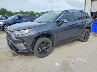 TOYOTA RAV4 XSE