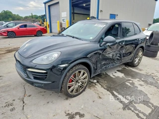 PORSCHE CAYENNE TURBO