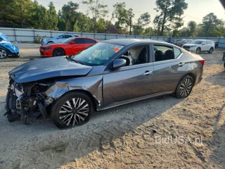 NISSAN ALTIMA SV
