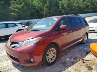 TOYOTA SIENNA XLE 8-PASSENGER