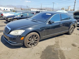 MERCEDES-BENZ S 550 4MATIC